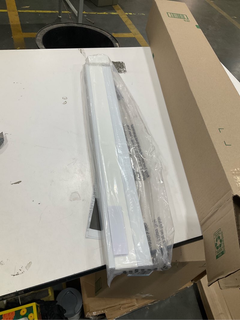 Condition photo showing Good Condition for blindsavenue cellular honeycomb cordless shade, 9/16" single cell, light filtering, white, size: 25" w x 72" h