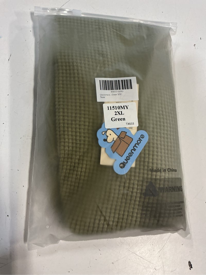 Condition photo showing New/Like New for ((size xxl ))queenmore large dog turtleneck sweater, check pattern, green green