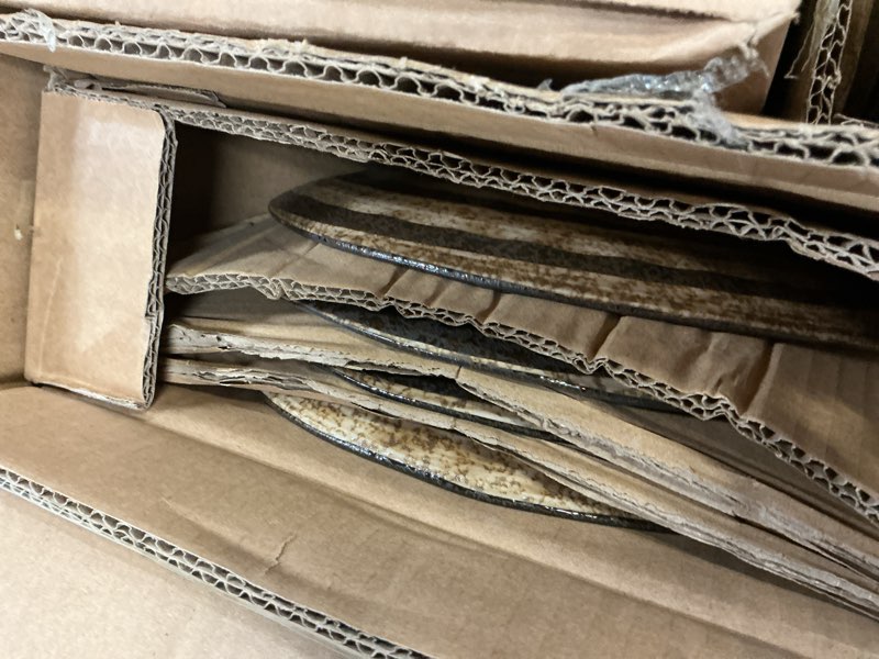 Condition photo showing Good Condition for stone lain lucy porcelain 16-piece round dinnerware set, beige 16-piece service for 4 beige