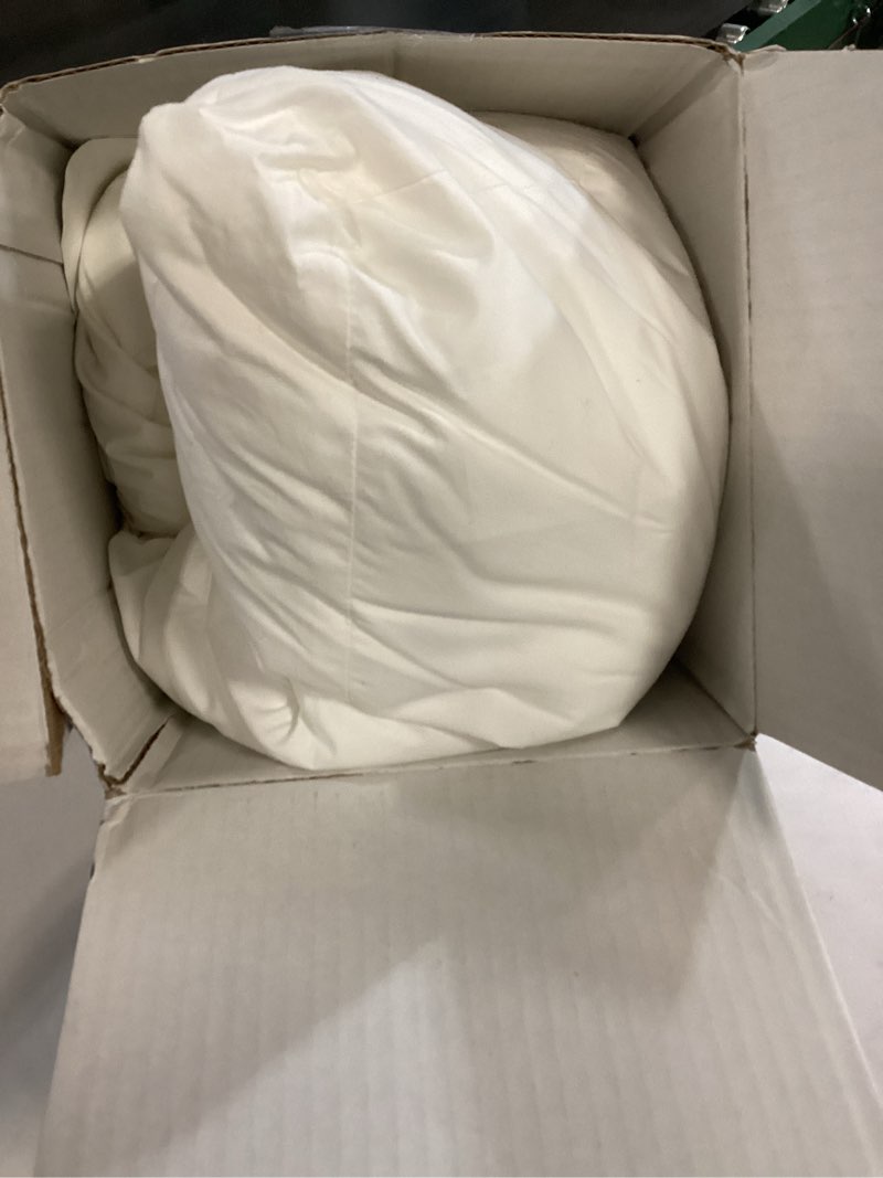 Condition photo showing Good Condition for Casper Sleep Essential Pillow for Sleeping, King, White