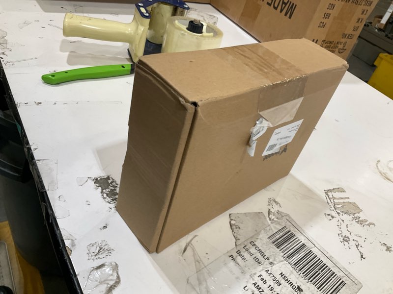 Condition photo showing Good Condition for 100 pack easter cards and party supplies