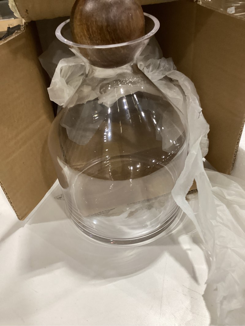 Condition photo showing Good Condition for 68oz Lead-Free Crystal Wine Decanter - Hand-Blown Decanter with Acacia Wood Stopper, Aerating Wine Carafe for Red/White Wine, Ideal for Gatherings Gifts stocky 68 oz