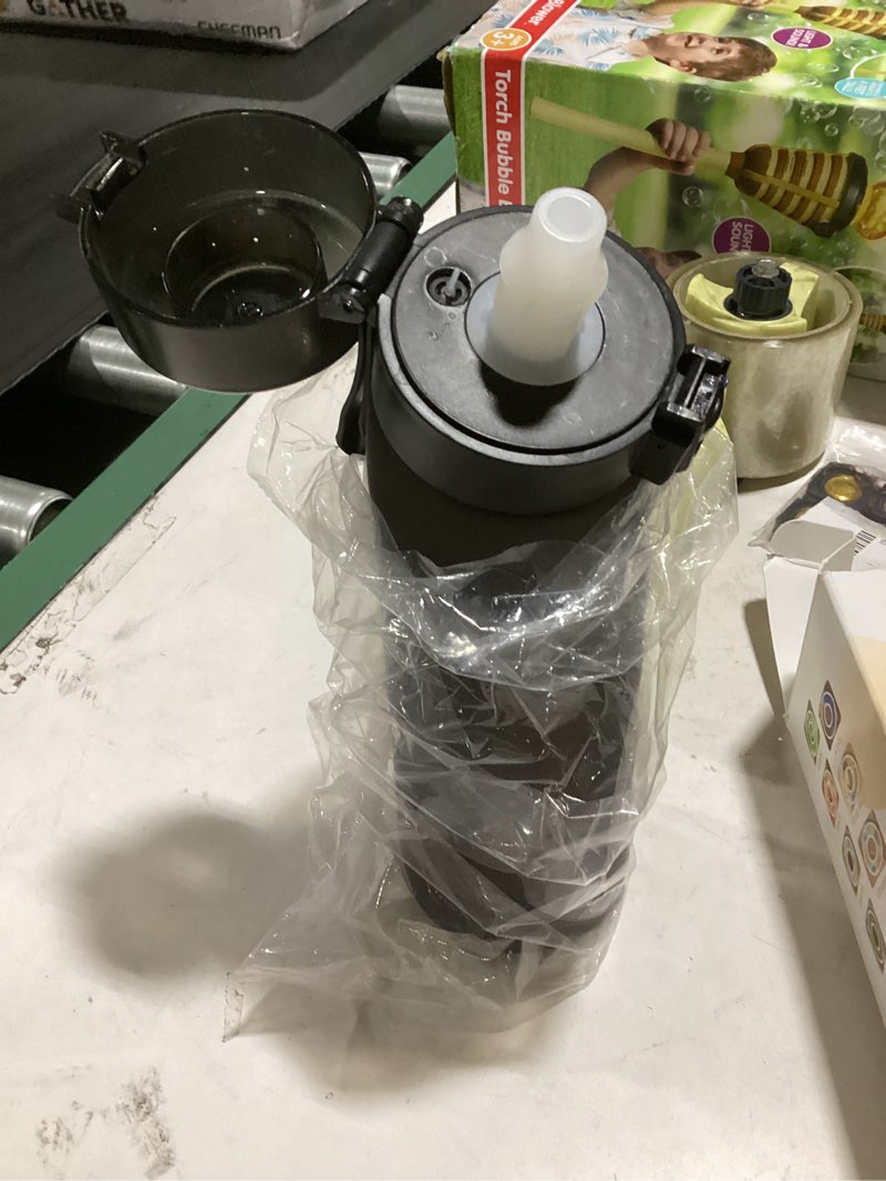 Condition photo showing As Is for air scent water bottle flavor pods 650ml fruit fragrance scented water cup bpa free 0% sugar for fitness and outdoor (mattle black bottle+12 pods in random flavors)