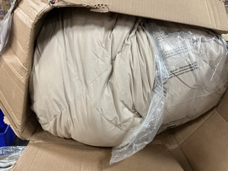 Condition photo showing Good Condition for cotton pintuck comforter, king/cal king, toffee