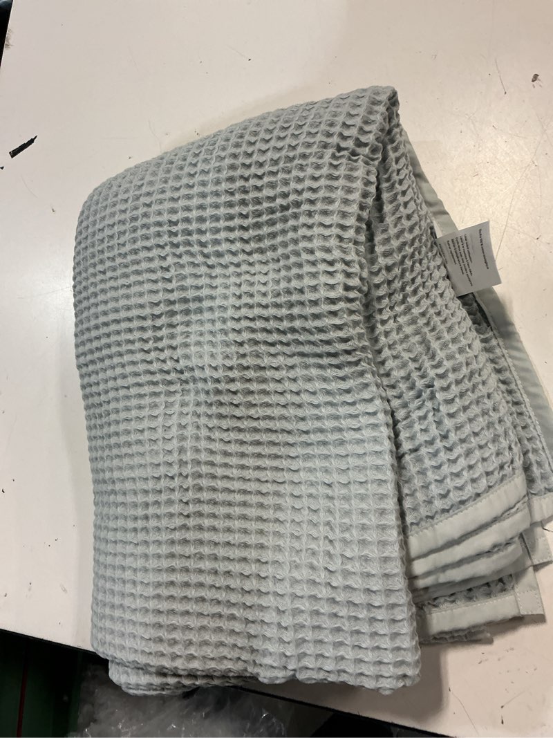 Condition photo showing Good Condition for quince organic waffle throw 50”x70” mist