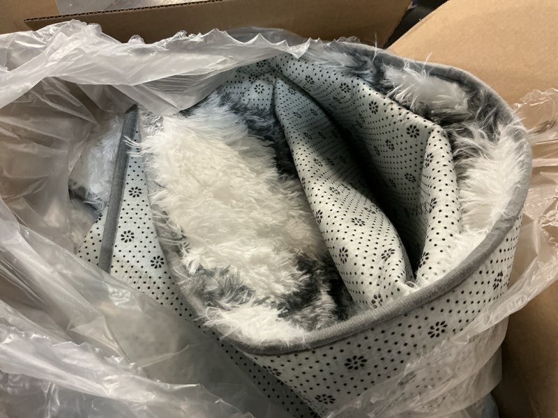 Condition photo showing Good Condition for Shag Area Rug 5x7 Feet Extra Soft Rugs for Living Room, High Pile Indoor Carpet for Bedroom, Kids Room, Nursery, Home Decor, Geometric, White/Black White/Black 5' x 7' (Rectangular)