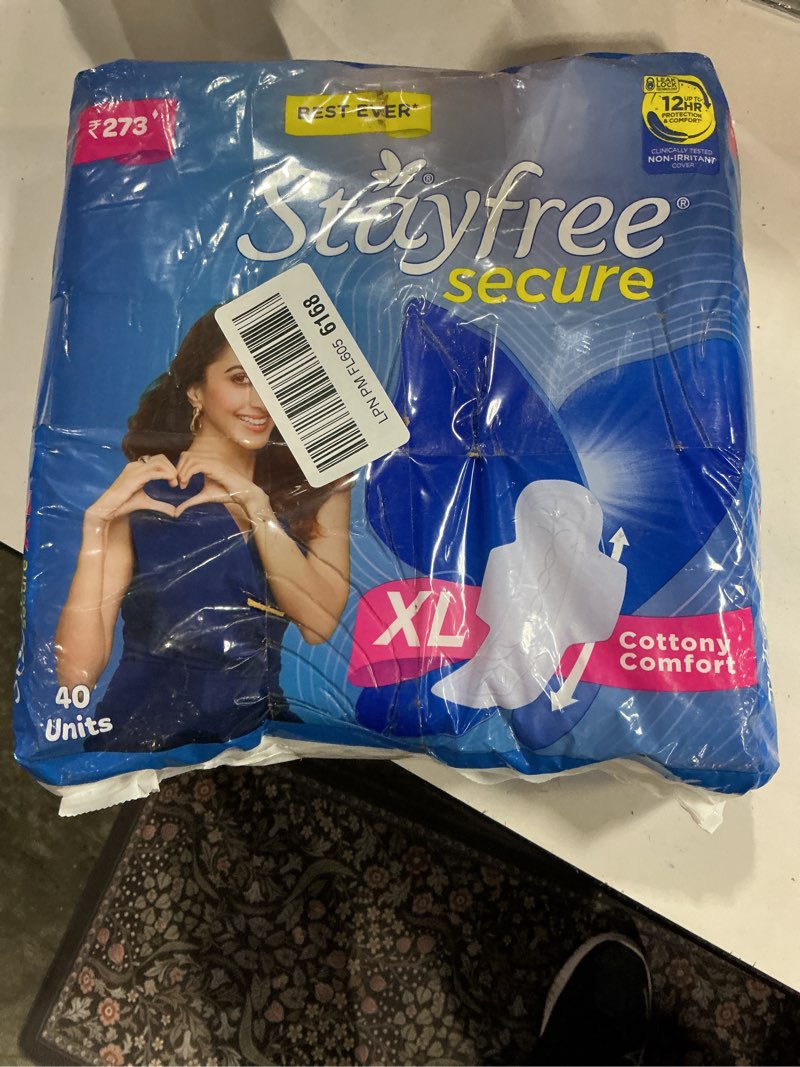 Condition photo showing New/Like New for stayfree secure extra large cottony soft cover sanitary pads for women with wings, 40 pads