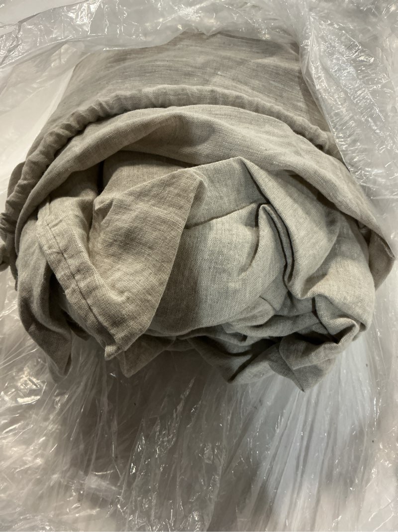 Condition photo showing Good Condition for  quince european linen chambray duvet cover set   natural king/cal king