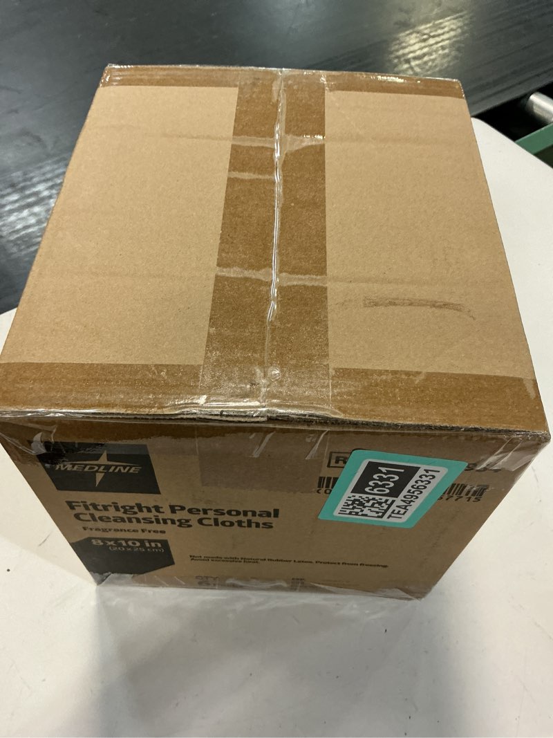 Condition photo showing New/Like New for fitright personal adult cleansing wipes with aloe, unscented, 8"x10", body wipes, 600 total wipes