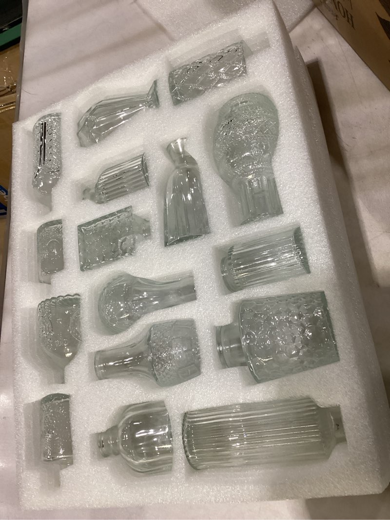 Condition photo showing Good Condition for Glass Bud Vase Set of 32PCS Wedding Centerpieces for Tables,Mini Clear Bud Vases for Flowers,Small Flower Vases Suitable for Birthday Party,Anniversary,Wedding,Baby Shower (Clear, 32PCS) Clear 32PCS