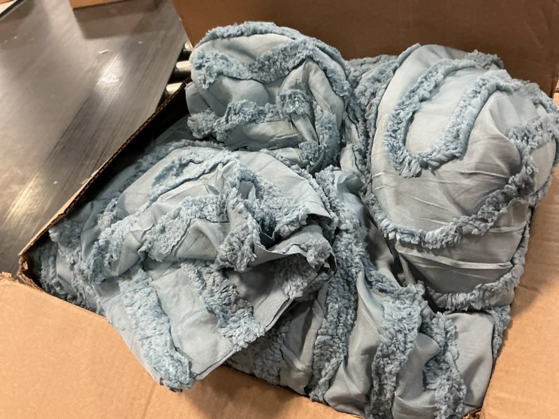 Condition photo showing As Is for Bedsure Boho Tufted Queen Comforter Set - Mineral Blue Boho Bedding Comforter Sets, 3 Pieces Farmhouse Shabby Chic Embroidery Bed Set, Soft Fluffy Cozy Arch Pattern Comforter for All Seasons Queen 05 - Mineral Blue - Arch Jacquard