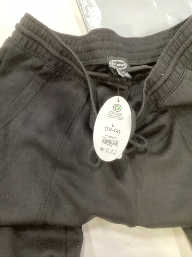 Condition photo showing Good Condition for scoop women's and women's plus new scubaknit barrel pants, size l