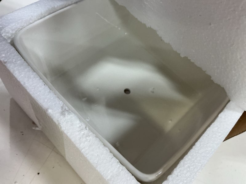 Condition photo showing Good Condition for 7 inch square white ceramic succulent cactus plants planter pot with drainage bamboo tray ?large?
