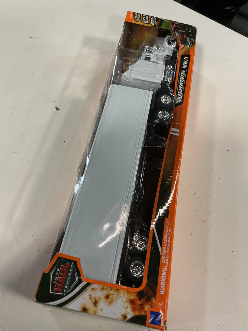 Condition photo showing New/Like New for New-Ray Kenworth W900 Plain White Unmarked 1/43 15843