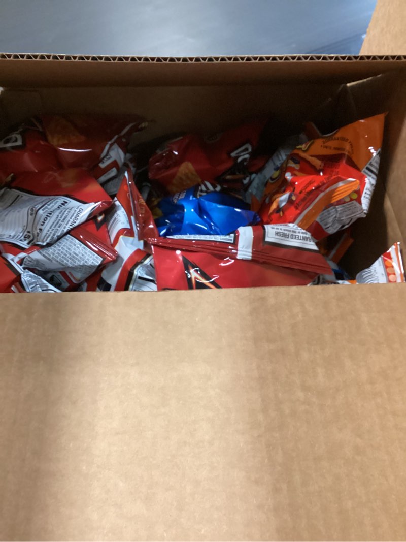 Condition photo showing New/Like New for Frito-Lay Doritos & Cheetos Mix Variety Pack, 2.42 Pounds, (Pack of 40) Doritos & Cheetos Mix 40 Count (Pack of 1)