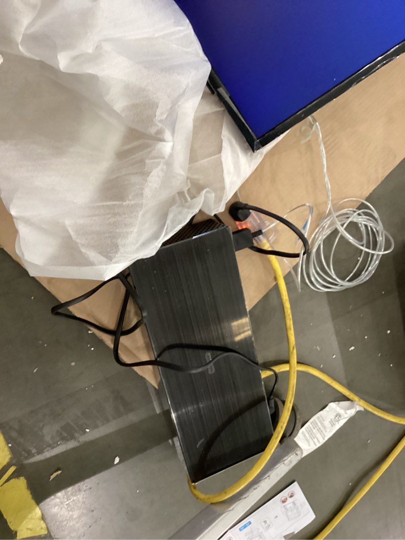 https://lotting-media.assets.bidfta.com/lotting_c8b06377-5ff2-406a-8600-bf69bc0cadd3