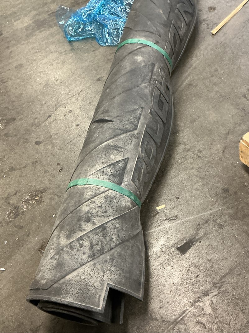 Condition photo showing As Is for rough country bed mat, rc logo for ford super duty 2wd/4wd 17-22, long bed - rcm682 