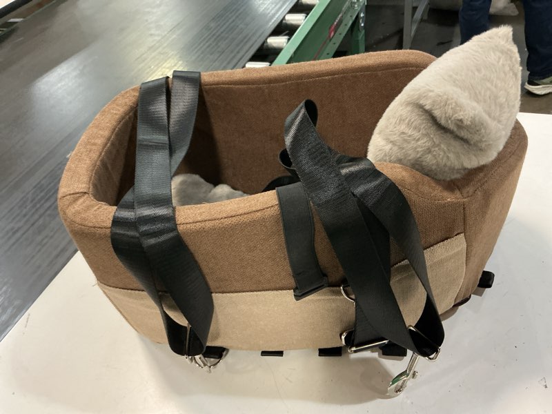 Condition photo showing As Is for car seat and center console conveyor for small dogs and cats with double straps to place on the seat (color brown )