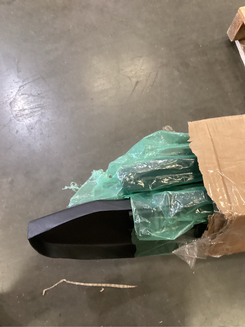 Condition photo showing Good Condition for rough country rpt2 running boards for ford f-150/lightning/f-250/f-350/raptor (2015-2025) crew cab - sleek profile, non-slip step, rust resistant, easy install