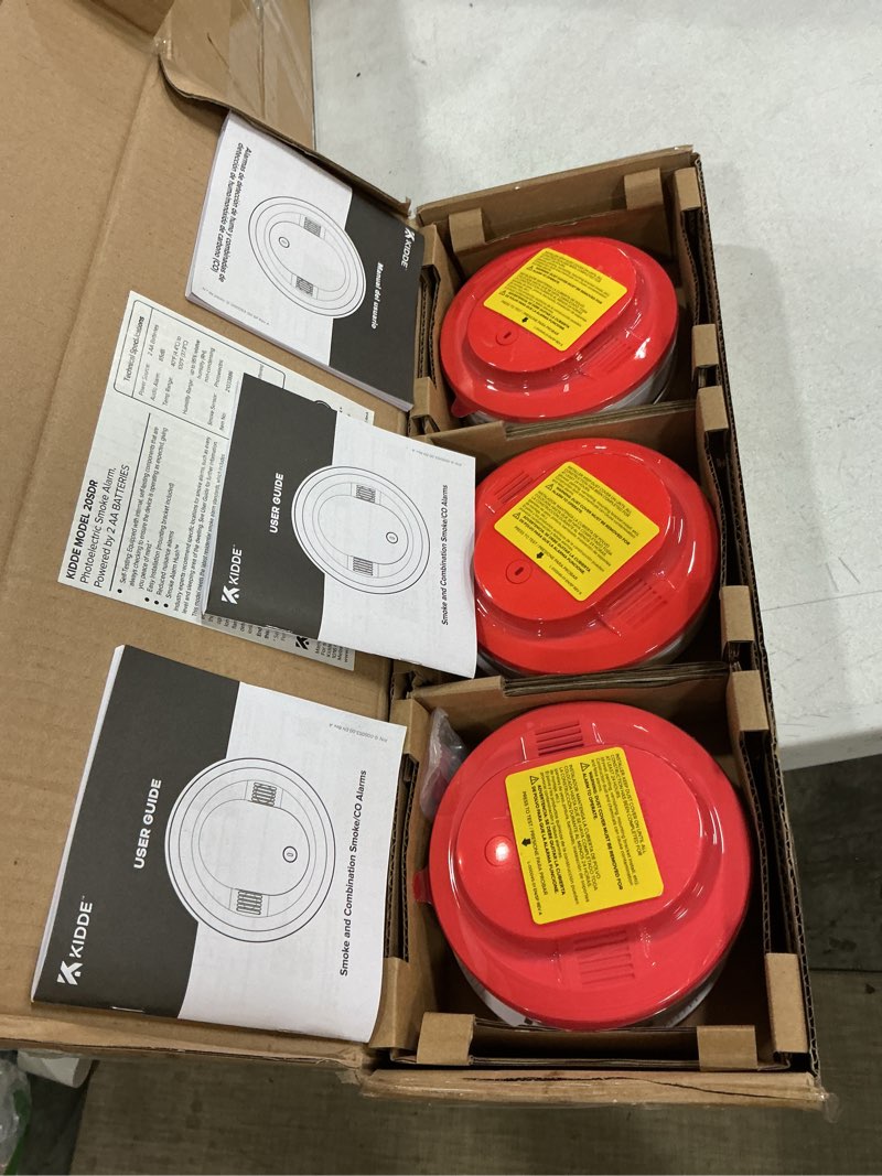 Condition photo showing New/Like New for kidde smoke detector, aa battery powered led status lights, 85 db alarm, 5-inches, 20sdr, 3 pack