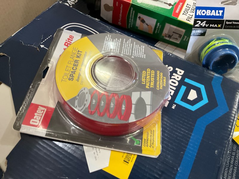 Condition photo showing Good Condition for oatey set-rite 7.13-in red plastic toilet flange spacer