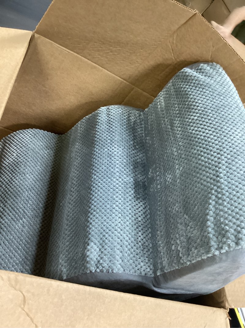 Condition photo showing Good Condition for EHEYCIGA Curved Dog Stairs Ramp for Small Dogs 15.7" H, 3-Step Dog Steps for Couch Sofa and Chair, Pet Stairs for Cats, Non-Slip Balanced Pet Steps Indoor, Grey Fleece-Grey 3-Step