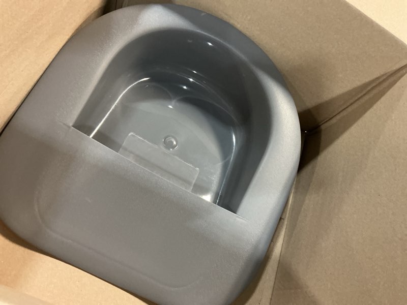Condition photo showing As Is for durafit bariatric bedpan, mega-fracture, graphite, 17.75" l x 16.25" w x 5" h, 900 lb. capacity,1,each,dync8552h
