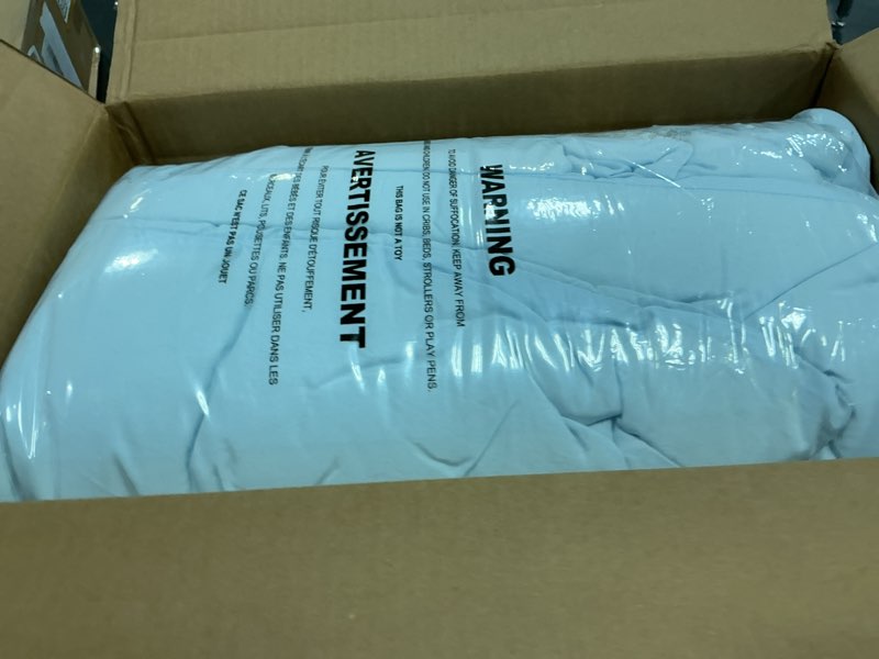Condition photo showing Good Condition for queen comforter sets skyblue,3pcs soft lightweight breathable bedding comforter sets for all season, queen size(90''×90'' comforter & 2 pillowcases) 10skyblue queen (90"x90")