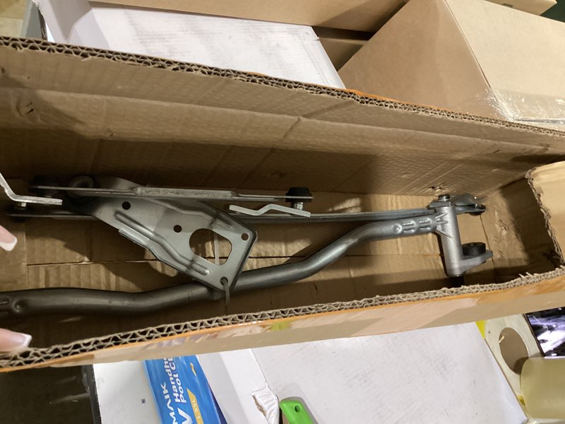Condition photo showing As Is for front windshield wiper linkage for volkswagen jetta 2011-2018
