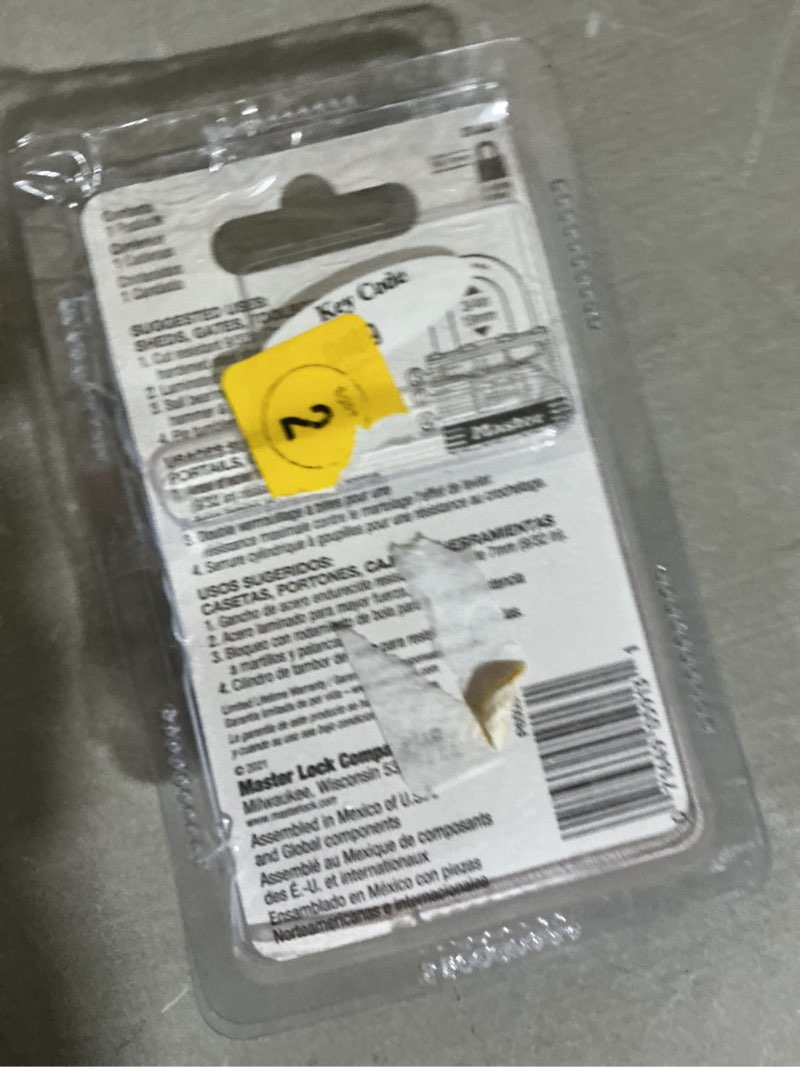 Condition photo showing Good Condition for (missing key) master lock 0.919-in key padlock