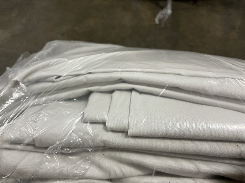 Condition photo showing Good Condition for classic organic percale fitted sheet set, queen, light grey
