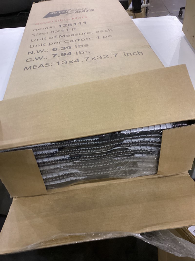 Condition photo showing New/Like New for Stylish Camping 128111 8-feet by 11-feet Reversible Mat, Recycled Plastic, Home, Patio, RV, Camping, Picnic, Beach - Diagonal Design Mat (Black/White) 8' x 11' (Rectangular)