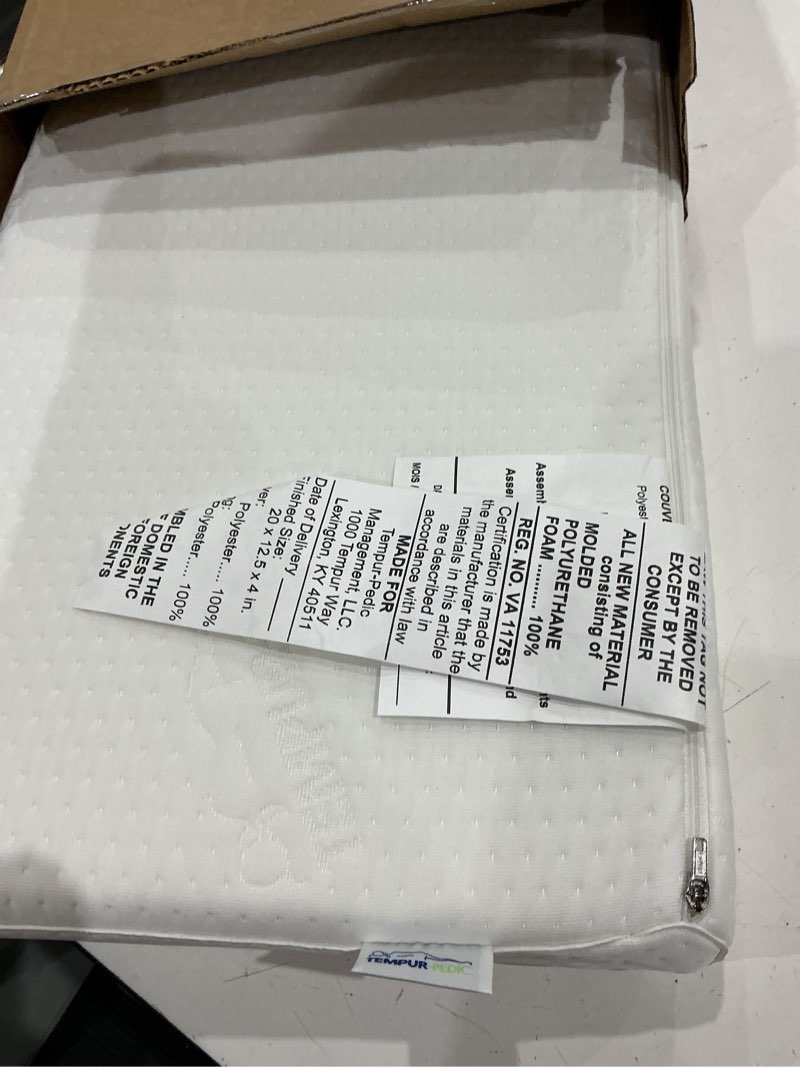 Condition photo showing Good Condition for tempur-pedic tempur-ergo neck pillow, medium profile, white
