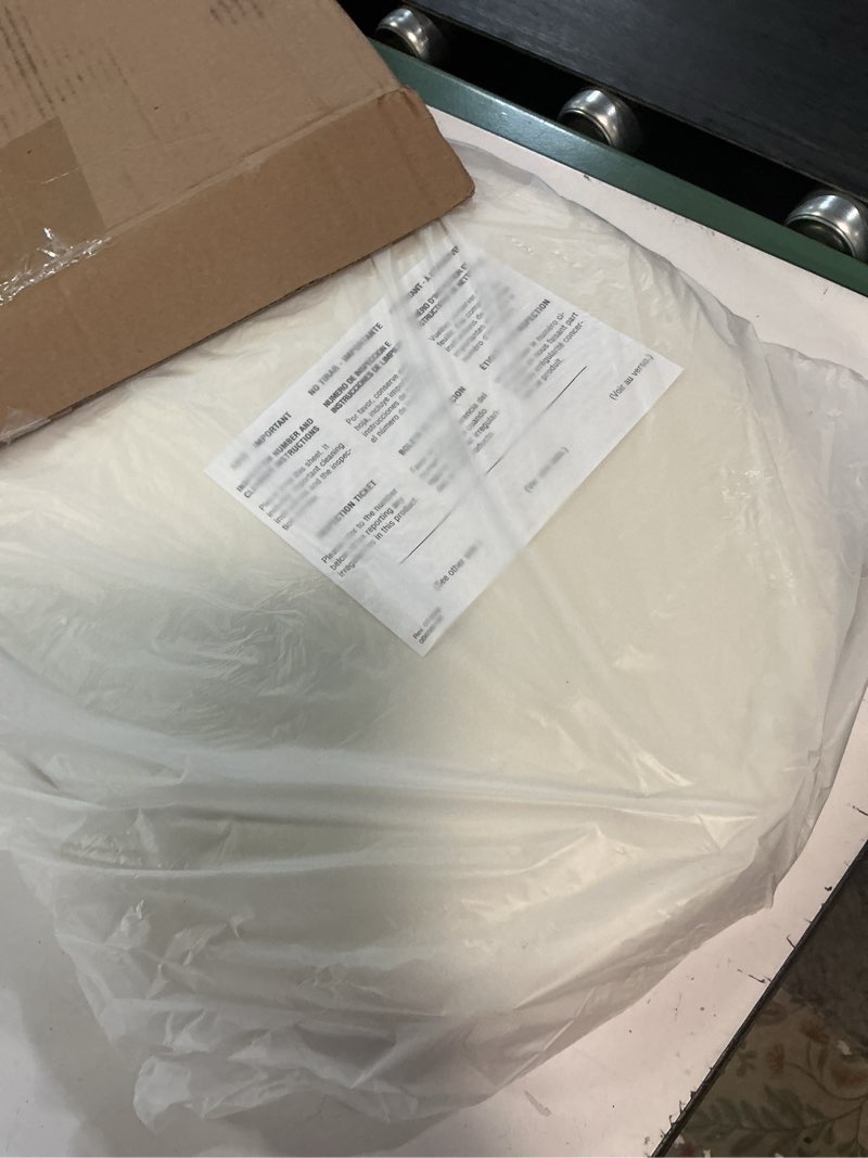 Condition photo showing Good Condition for bemis aurora slow close toilet seat, easy clean hinges and adjustable perfect fit plastic seat, made in usa, round, biscuit round biscuit