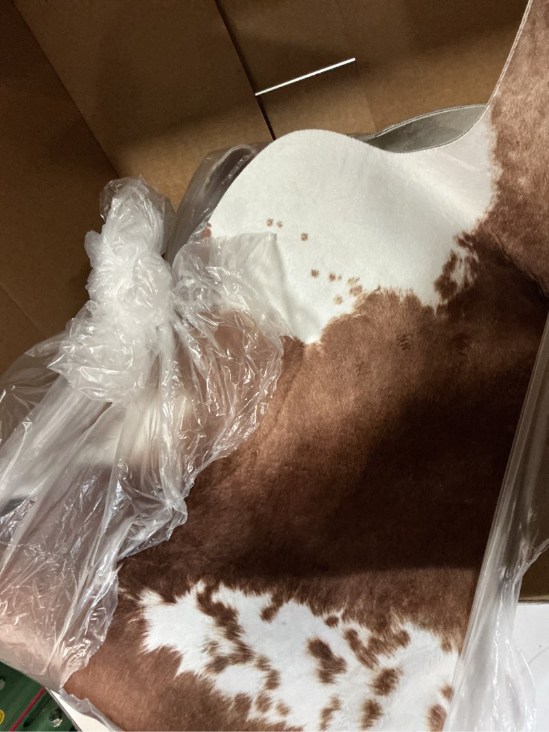 Condition photo showing Good Condition for faux cowhide cow print rug: 4.6 x 5.2 feet cow hide animal print area carpet large western decor for living room bedroom (4.6 * 5.2ft)