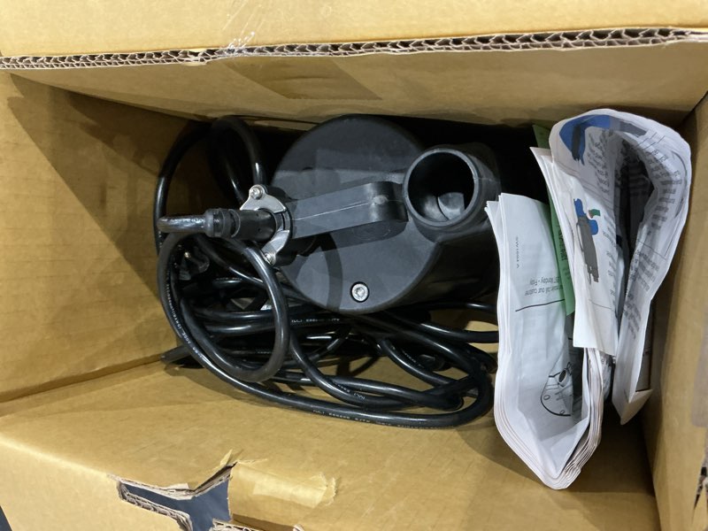 Condition photo showing As Is for zoeller 2400 plug-in pool cover pump