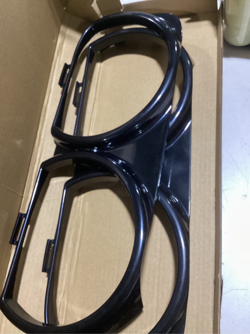 Condition photo showing Good Condition for headlight lamp bezel trim fits for 2015-2021 challenger 68259052ab, 68259053ab, ch2511101, ch2510101 left and right side