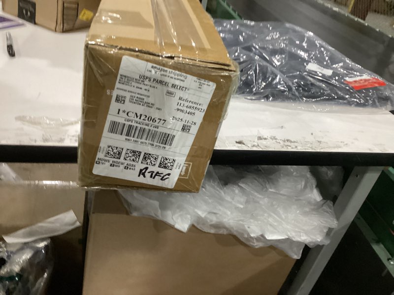 Condition photo showing Good Condition for Small christmas tree