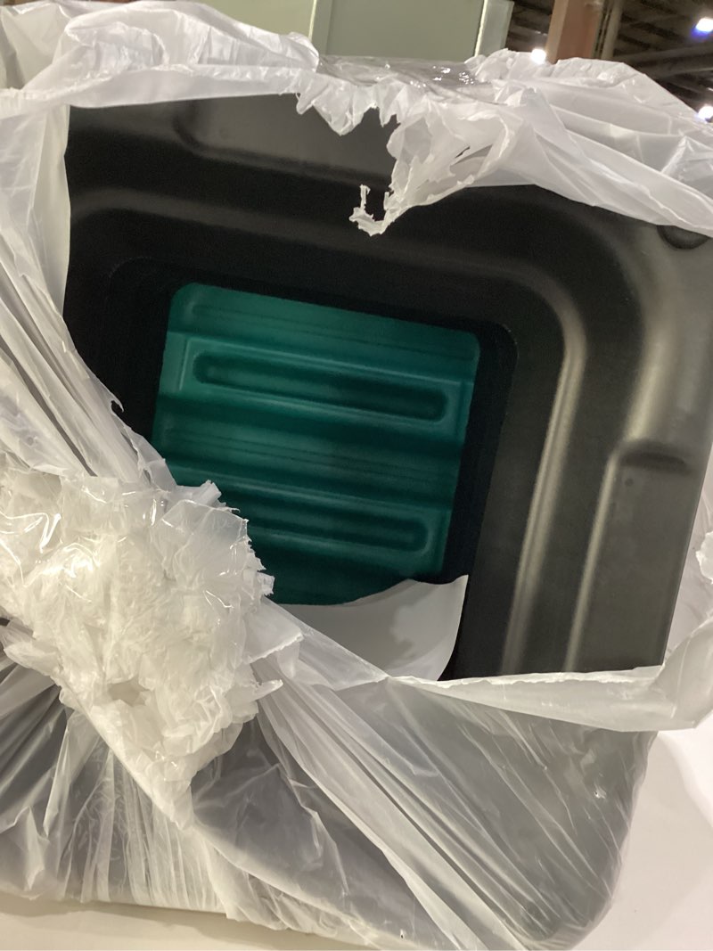 Condition photo showing Good Condition for Yes4All 16"x16" Adjustable High Step Aerobic Platform with 4 Risers, Height-Adjustable 4"-6''-8''-10''-12" Step Aerobics Platform for Home Gym Exercise Fitness Workout A. Green/Black