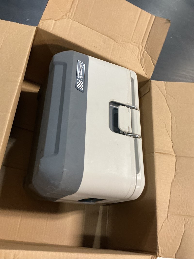 Condition photo showing Good Condition for coleman pro heavy-duty 9qt ultra-light premium hard cooler lunchbox, extra-thick insulation keeps ice for days 9-quart