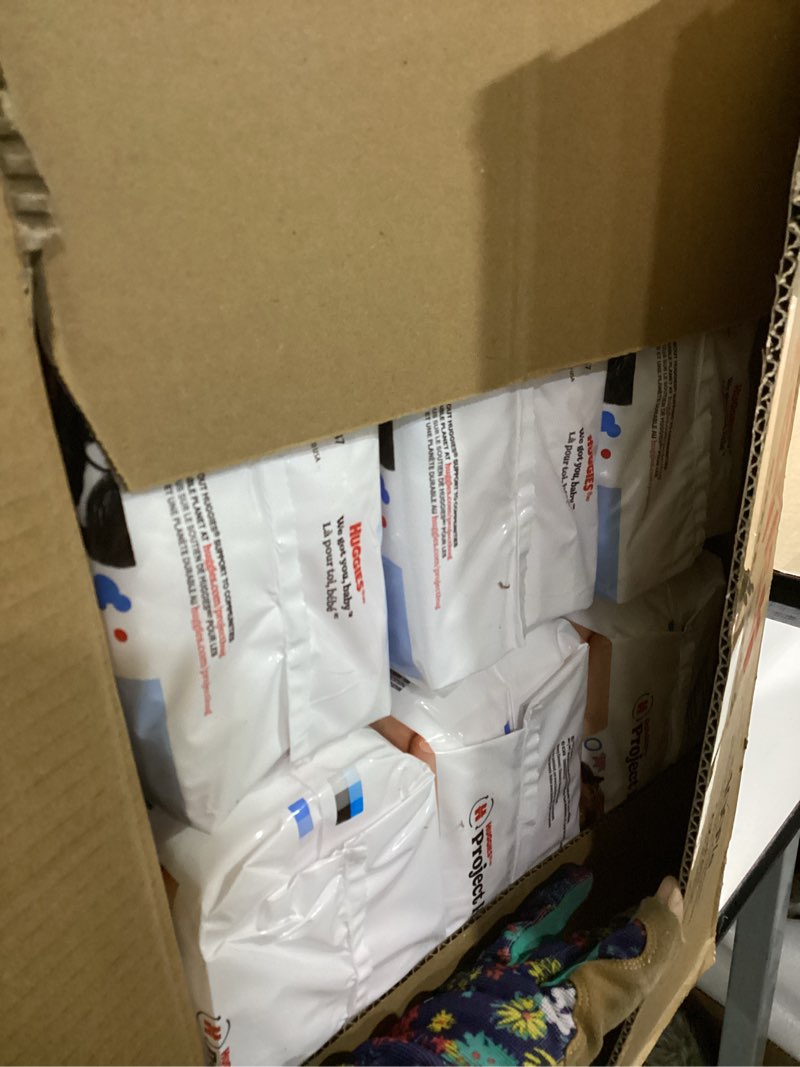 Condition photo showing Good Condition for Huggies Snug & Dry Disposable Diapers - Econ+ Pack - Size 4 - 186ct