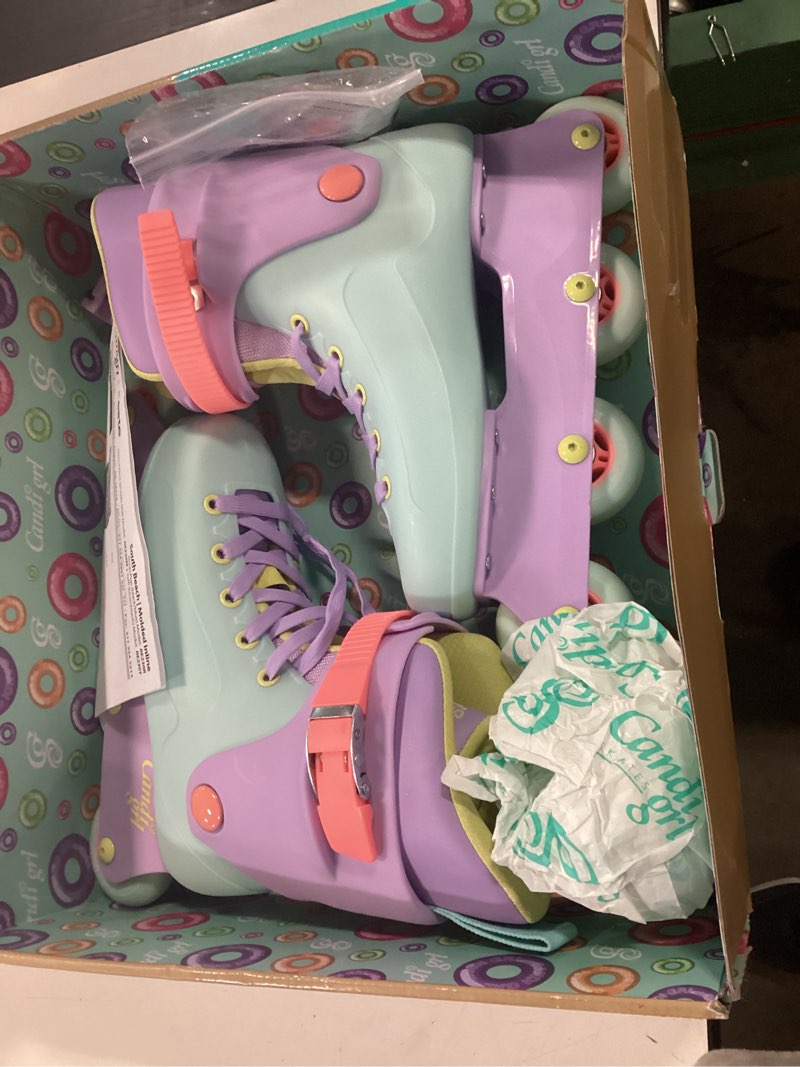 Condition photo showing Good Condition for candi grl south beach molded inline skates by roller derby elite miami nice m06/w07