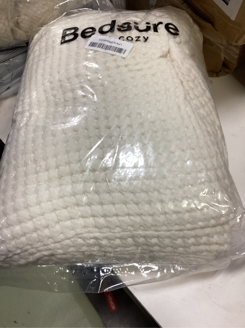 Condition photo showing Good Condition for bedsure 100% cotton king size blanket for spring summer, ultra soft waffle weave king blanket for bed, thin lightweight breathable bedding gifts for women, men, teens, ivory, 108" x 90" ivory king (108" x 90")
