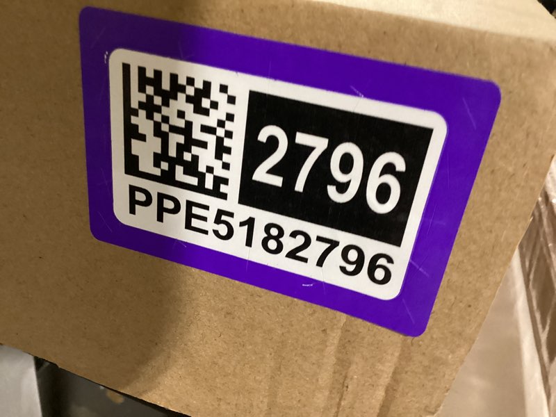 https://lotting-media.assets.bidfta.com/lotting_c973955c-e93c-48c2-a70a-4af2560757a2