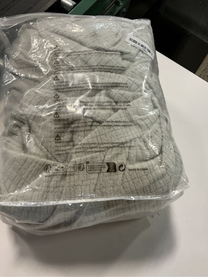 Condition photo showing Good Condition for PrinceDeco 100% Waterproof Couch Covers for 3 Cushion Couches and Sofas,Stretch Jacquard Fitted Couch Seat Covers,Sofa Covers Washable Furniture Protector for Kids, Pets, Dog (Sofa, Pale Oak) Sofa Pale Oak