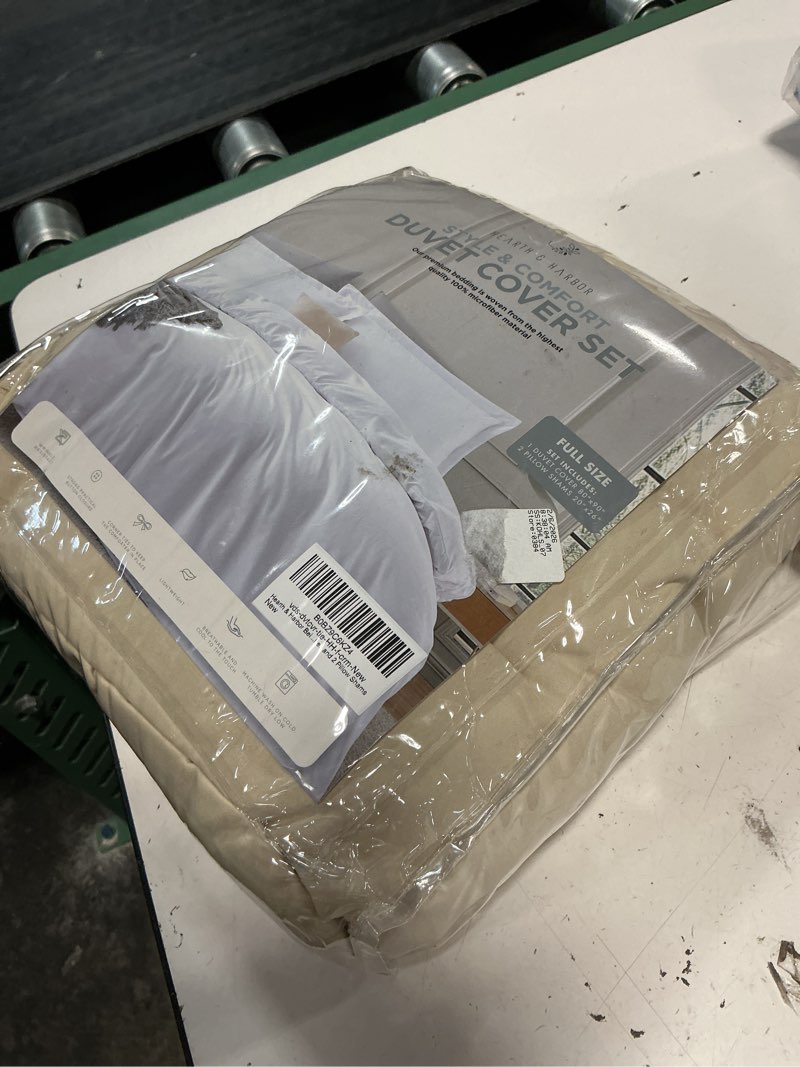 Condition photo showing Good Condition for hearth & harbor beige cream duvet cover full size, 3 piece bedding set | soft double brushed bedding set, button closure, 1 duvet cover 80x90 inches, 2 pillow shams 03 - beige cream (no comforter) full (80" x 90")