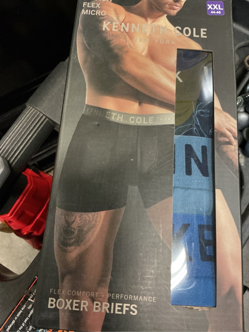 Condition photo showing New/Like New for 4 pack kenneth cole ny stretch boxer briefs blk/grey men's xxl