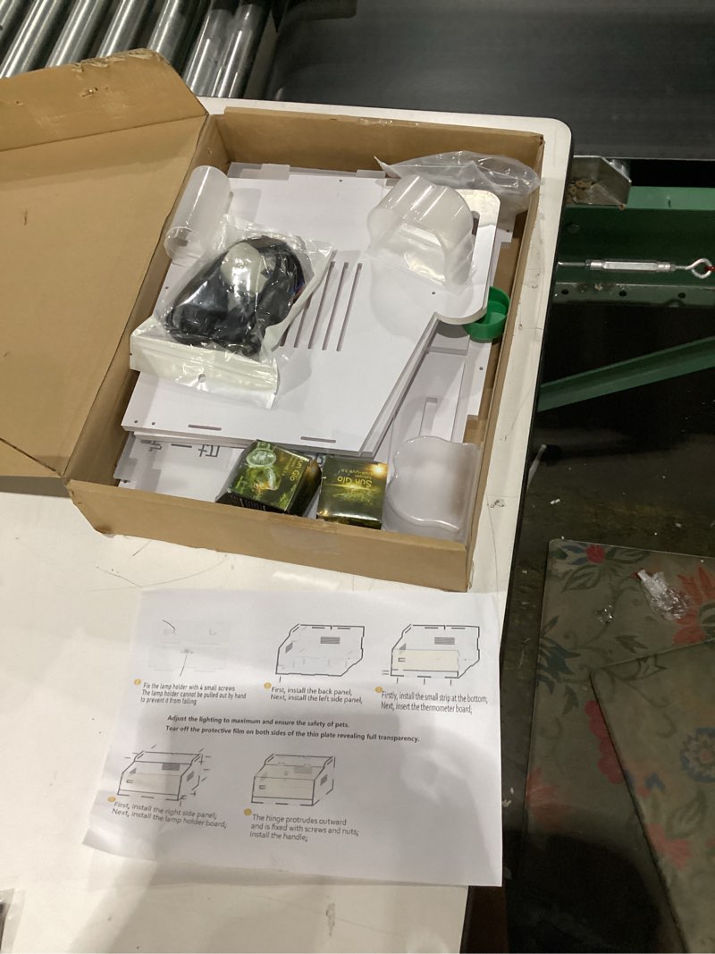 Condition photo showing New/Like New for 20-Piece Large Chicken Brooder Box, All-in-One Kit Brooder Box, Brooder for Chicks, Quail, Hamsters, Up to 35 Chicks Capacity, Pattern B, 31.5" L x 15.7" W x 15.7" H Pattern B 31.5"L x 15.8"W x 15.8"H