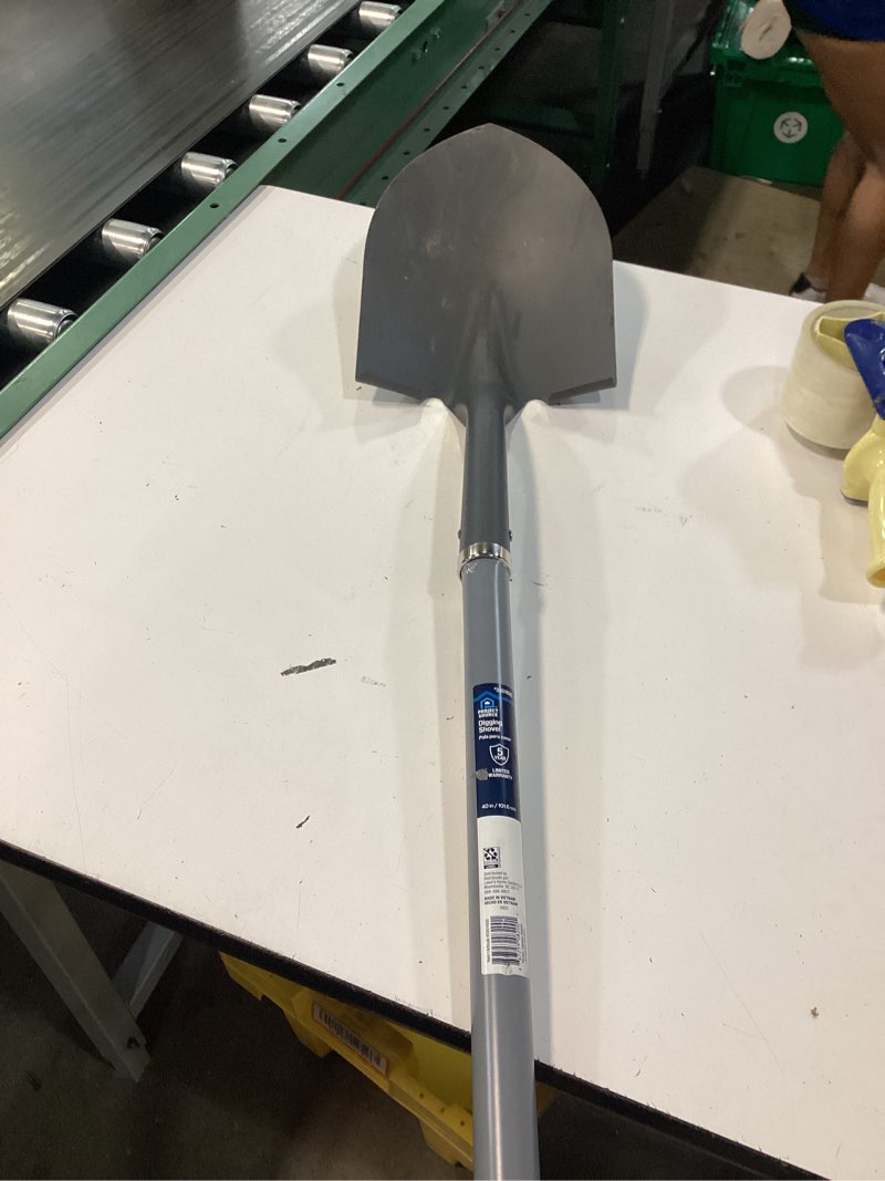 Condition photo showing Good Condition for project source 40-in fiberglass handle digging shovel