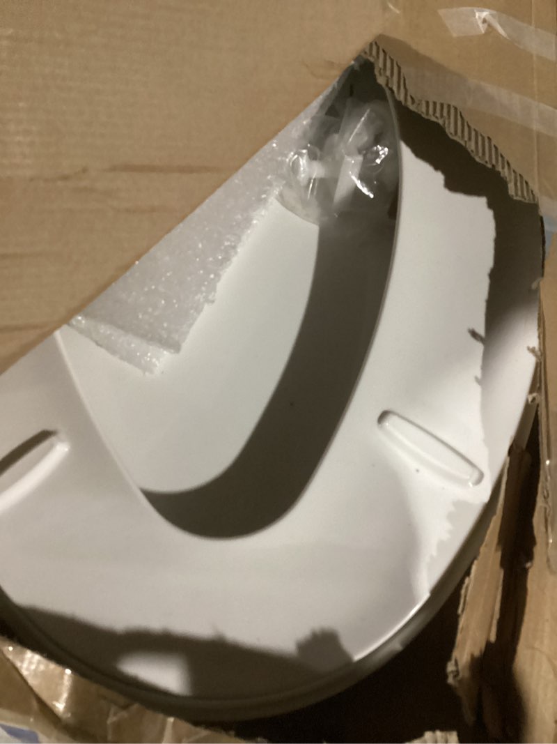 Condition photo showing Good Condition for HIGHCRAFT Premium Elongated Toilet Seat with Slow-Close Design, Adjustable Hinges & Quick Removal Mechanism - Plastic Toilet Seat - Fits Standard Elongated Toilets - Oval Toilet Seat in White Elongated White